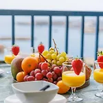 Apartment Soleia - Spacious 3p - Beachfront - Parking Menton