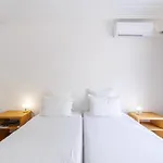 Soleia - Spacious 3p - Beachfront - Parking Apartment Menton