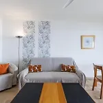 Soleia - Spacious 3p - Beachfront - Parking *