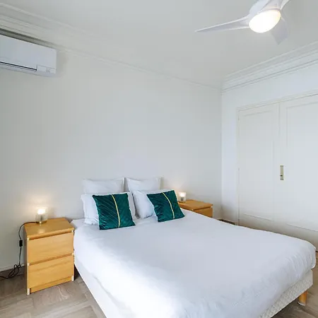 Soleia - Spacious 3p - Beachfront - Parking *