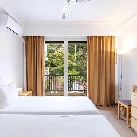 Le Soleia - Spacious 3p - Beachfront - Parking Apartment