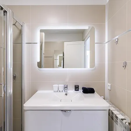 Apartment Le Soleia - Spacious 3p - Beachfront - Parking *