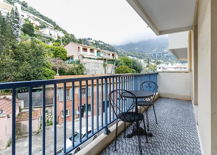 Soleia - Spacious 3p - Beachfront - Parking Menton