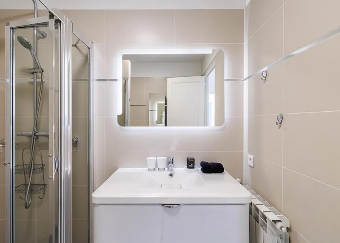 Apartment Soleia - Spacious 3p - Beachfront - Parking *