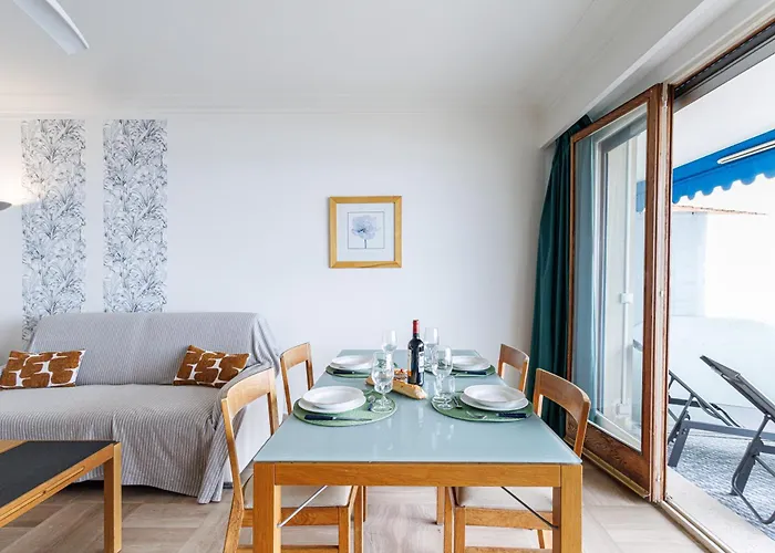 Soleia - Spacious 3p - Beachfront - Parking Διαμέρισμα Μεντόν